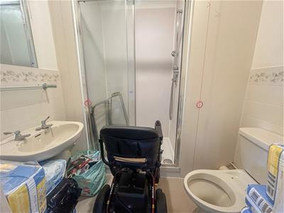 SHOWER ROOM